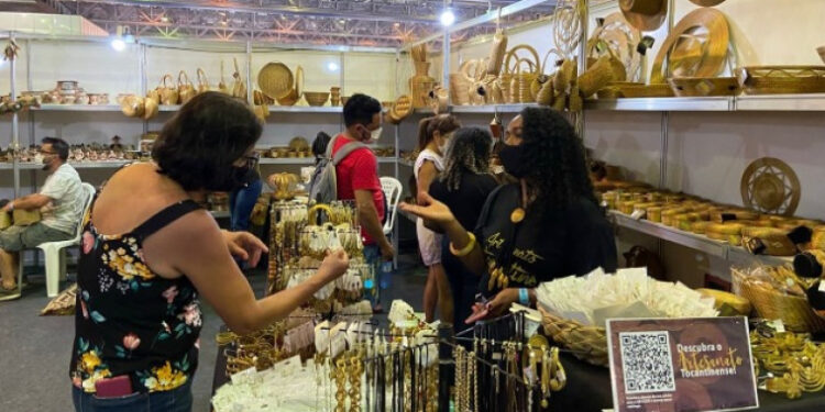 Capim dourado do Tocantins é destaque na maior feira de artesanato da América Latina