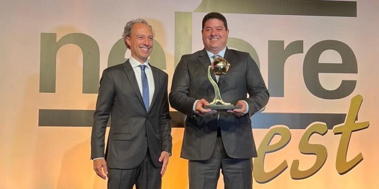 Celeiro recebe troféu no “Oscar da Pecuária Nacional” por promover Carne Nelore