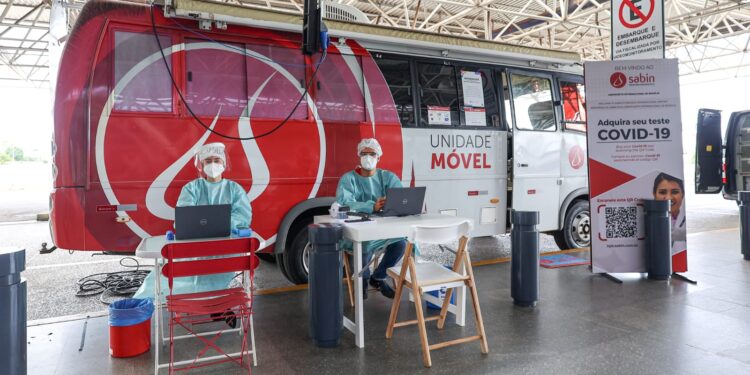 Grupo Sabin abre unidade móvel exclusiva para covid no Aeroporto de Brasília
