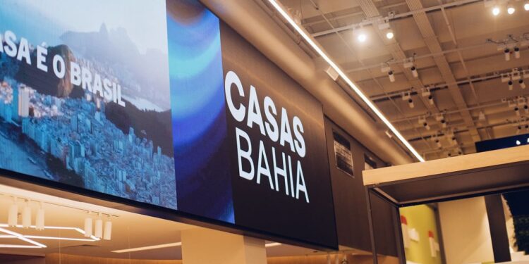 Via compra logtech CNT e amplia logística