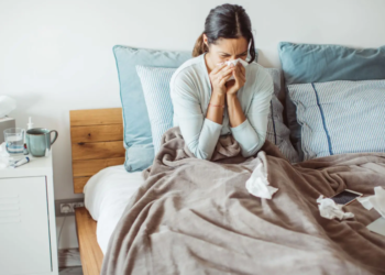 Covid-19: Portaria reduz prazo de afastamento do trabalho de 15 para 10 dias