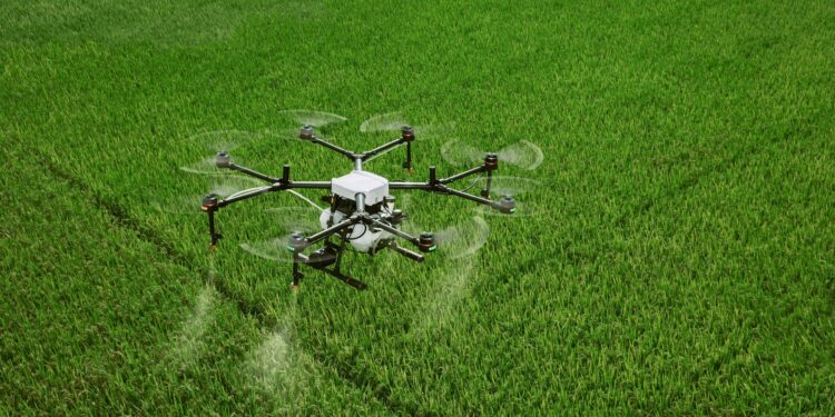 54% dos agricultores pretendem investir em drones neste ano