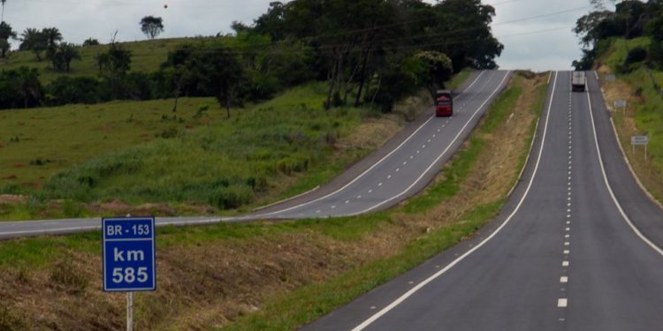 Concessionária responsável pela BR-153 abre vagas de emprego em Anápolis