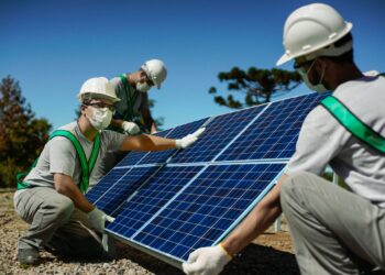 Sicredi faz emissão de título verde para financiar projetos de energia renovável