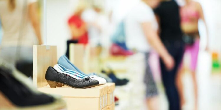 Mato Grosso prorroga Lei que reduz ICMS do setor de calçados e tecidos