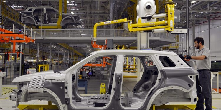 Produção de veículos cai 27,4% em janeiro deste ano, aponta Anfavea