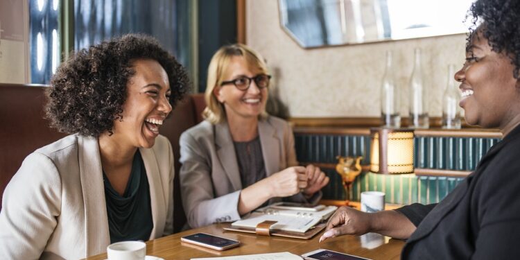 35% dos consórcios de serviços são contratados por mulheres