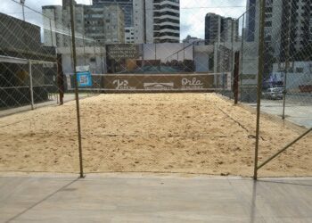 Beach tennis vira moda entre goianienses