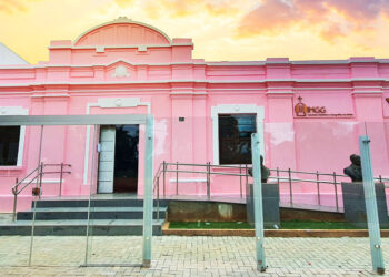 Com investimento de mais de R$ 2 mi na restauração, Sicoob UniCentro Br inaugura agência no IHGG