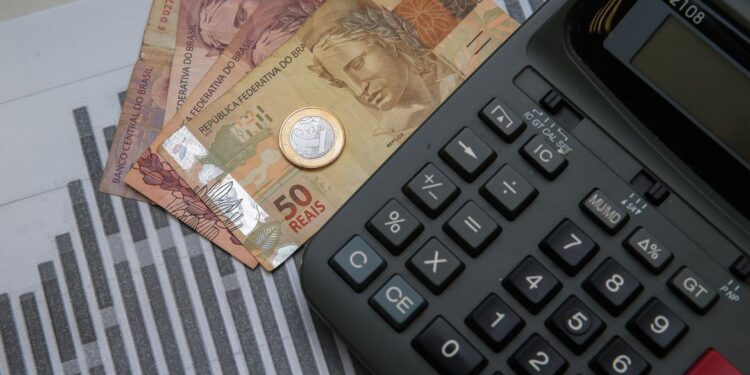 Empreendedores individuais terão microcrédito de até R$ 3 mil