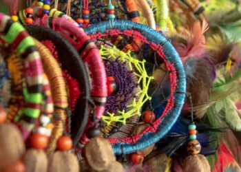 Projeto Ocupa Torre mapeia produção de artesanato no DF