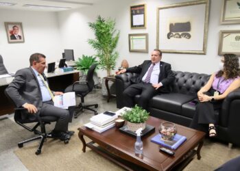 Senado recebe reivindicações do cooperativismo