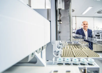 Blau Farmacêutica investe R$ 1 bi em fábrica em Pernambuco