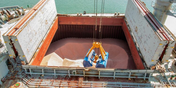 Instabilidade dos insumos exige trabalho eficiente da porteira para dentro
