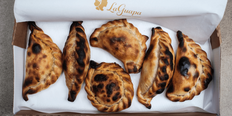 Paola Carosella abre unidade da La Guapa Empanadas em Brasília