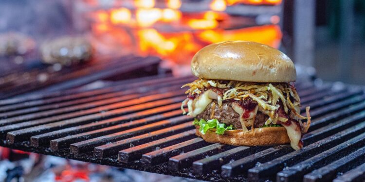Festival Burger Time vai eleger o melhor hambúrguer e sanduíche de Goiânia