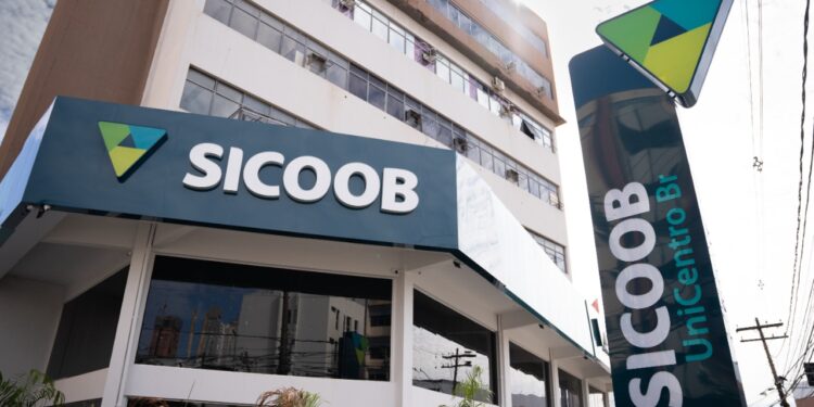 Sicoob UniCentro Br amplia o atendimento especializado para empresas