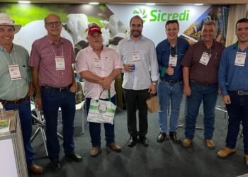 Sicredi Celeiro Centro Oeste agrega desenvolvimento ao cooperativismo na V ExpoPec