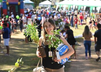 Cooperativismo goiano recebe milhares de pessoas no Jardim Botânico