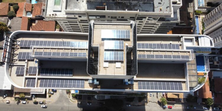 Energia solar em condomínios é diferencial para incorporadoras