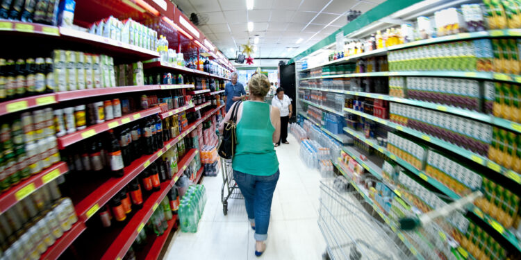 Supermercados estão com o menor estoque em dois anos