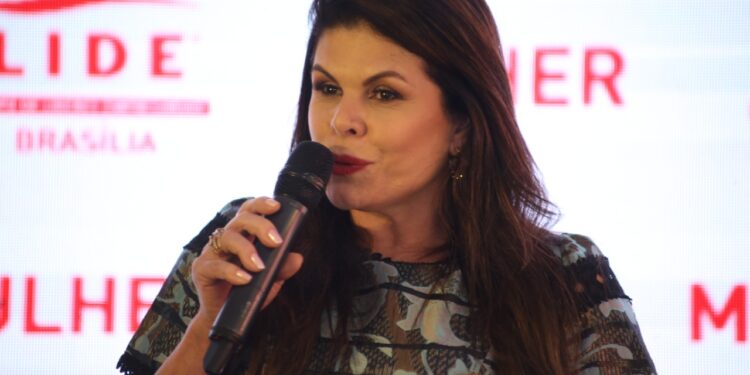 Janine Brito é empossada presidente do LIDE Mulher Brasília