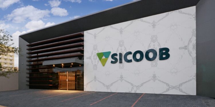 Central Sicoob Uni completa 22 anos de fundação