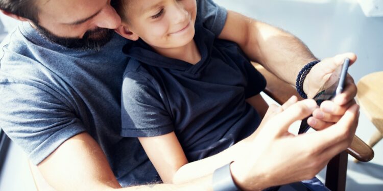 Smartphones e eletrônicos lideram topo da lista de desejos neste Dia dos Pais