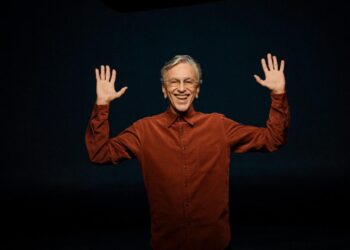 Venda de camarotes para o show de Caetano Veloso em Goiânia tem início nesta quarta-feira (3)