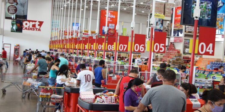 Grupo Pereira inaugura sua primeira loja Fort Atacadista em Goiás