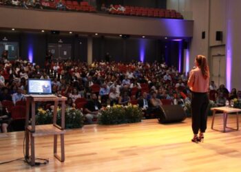 Edgar Madruga, Samer Agi, Juliana Fileti e Fellipe Guerra assumem o palco da XV Convenção de Contabilidade de Goiás