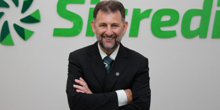 Sicredi Celeiro Centro Oeste comemora aniversário com expansão em Goiás