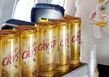 Grupo Petrópolis faz parceria com VOEPASS e disponibiliza produtos da marca em voos