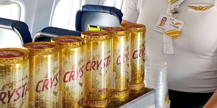 Grupo Petrópolis faz parceria com VOEPASS e disponibiliza produtos da marca em voos