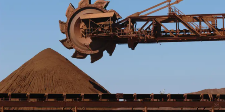 Cenário para minério de ferro é nublado por problemas de demanda global e riscos de oferta