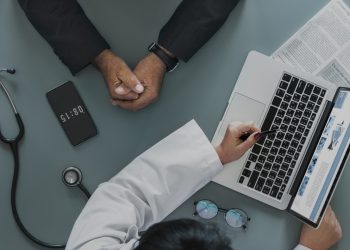 Atenção, clínicas médicas: é possível redução de carga tributária legalmente