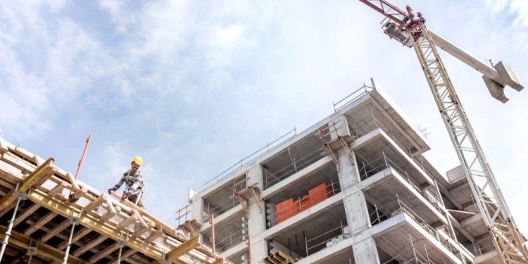 Falta de aprovação do Código de Edificações trava economia de Goiânia  