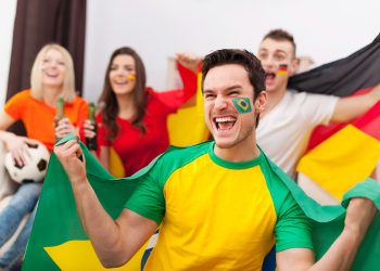 Posso faltar ao trabalho para assistir aos jogos da Copa?