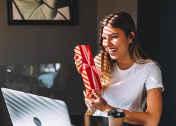 5 produtos tech para presentear no Natal por até R$ 500