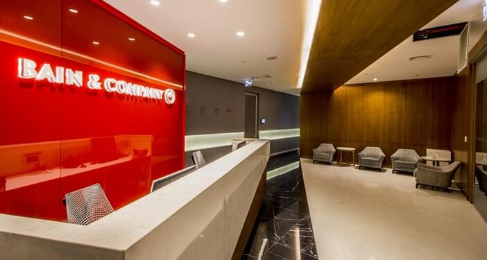 Bain & Company e Schneider Electric estabelecem nova parceria estratégica