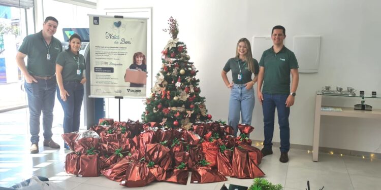 Cooperativas da Central Sicoob Uni realizam doações de alimentos e brinquedos