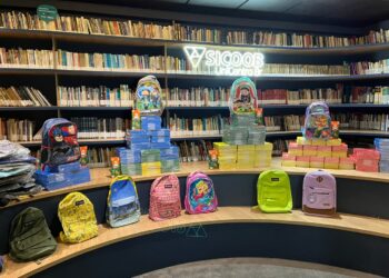 Instituições sociais recebem materiais escolares da campanha Cooperativa Solidária