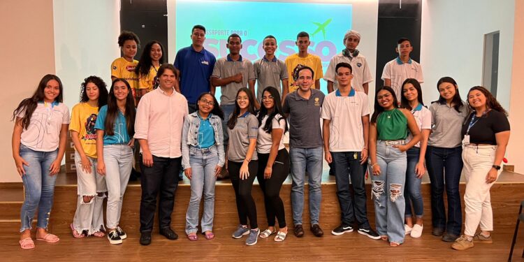 GSA Alimentos desenvolve programa de formação profissional e pessoal para jovens aprendizes