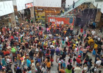 Fevereiro em ritmo carnavalesco no DF Plaza Shopping