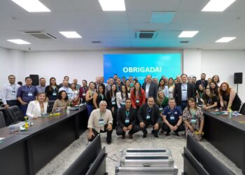 Central Sicoob Uni reúne equipes de negócios de 19 cooperativas para alinhar estratégias