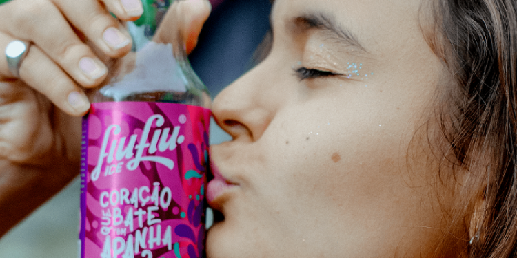 Fiu-Fiu anuncia seis sabores de Ice e promove degustação em blocos do carnaval de rua em Goiânia