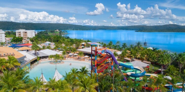 Carnaval 2023 em Caldas Novas (GO) oferece opções para a folia e também para descanso