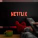 Netflix reduz preço de assinatura em vários países; Brasil fica fora