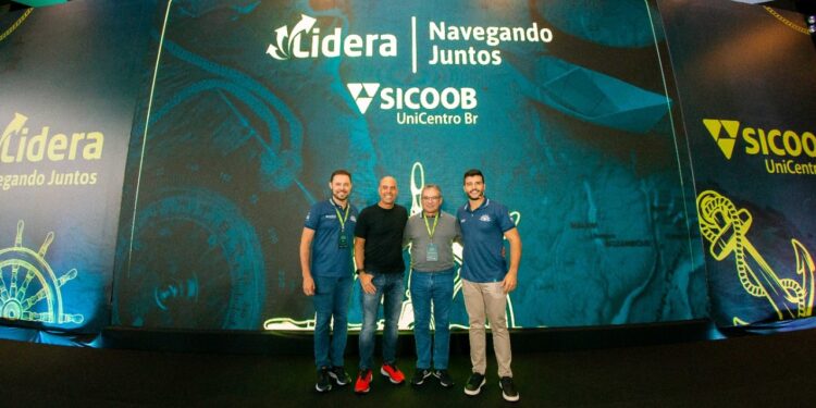 Sicoob UniCentro Br realiza convenção em Brasília