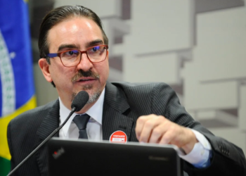 Bernard Appy, do Ministério da Fazenda, discute reforma tributária com entidades em Goiás